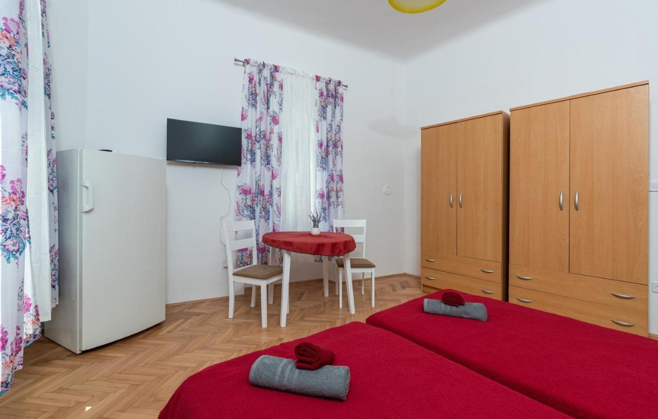Fatoric Rooms Пореч Экстерьер фото